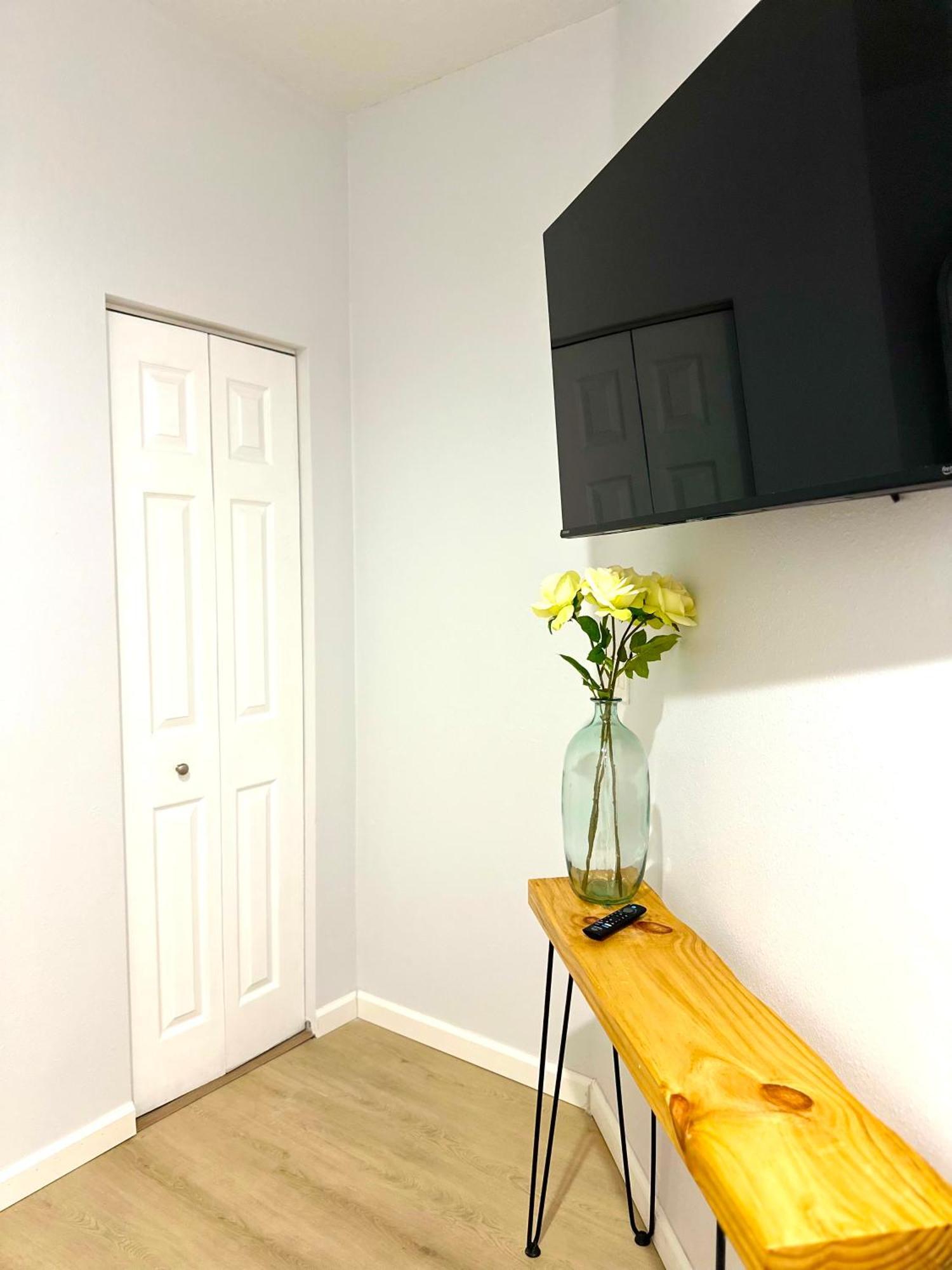 Albatross Condo In Pga Village, 2 Bedroom 1 Bath, A Side Carlton エクステリア 写真
