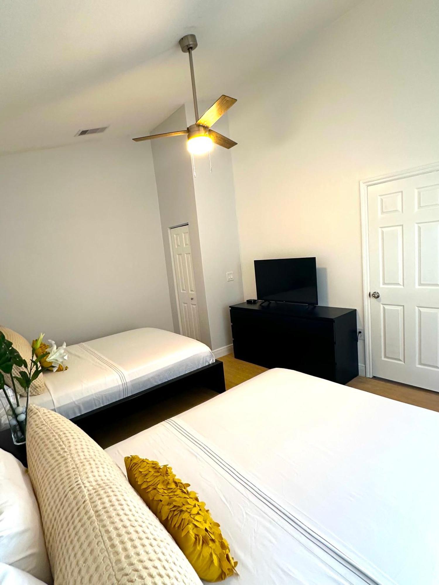 Albatross Condo In Pga Village, 2 Bedroom 1 Bath, A Side Carlton エクステリア 写真